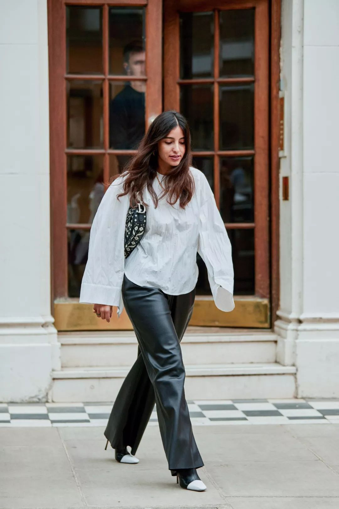 一夜之间,这款包攻占了代购圈