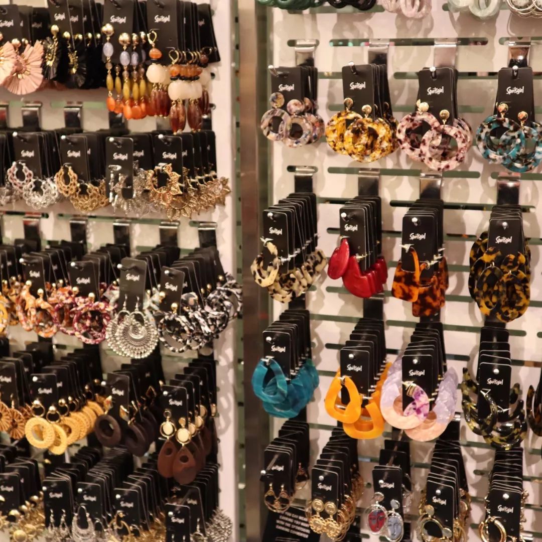 澳洲旅行需要带什么,澳洲旅行买什么保险好