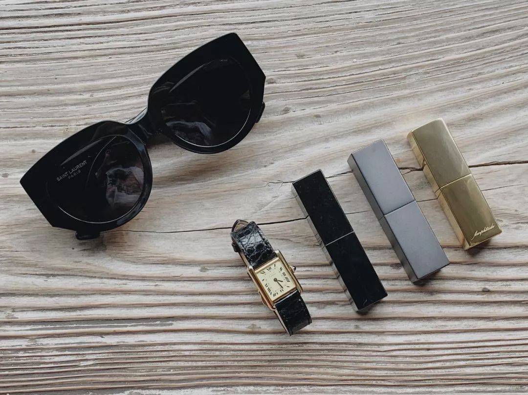 我们的海边outing：每个人的旅行箱里有什么？