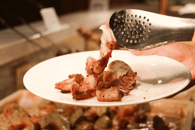 海鲜随便吃…还奖100块？遇上哈尔滨这家新店开业，减肥*党**哭了