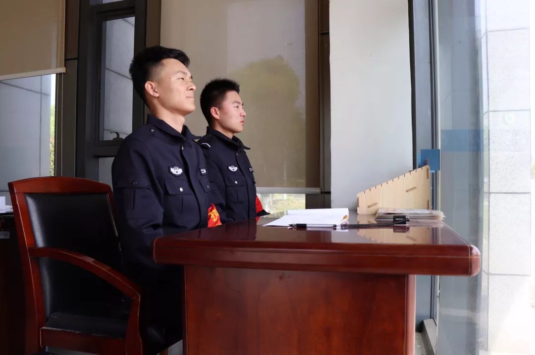 在警察学院的一天,在看守所体验一天生活