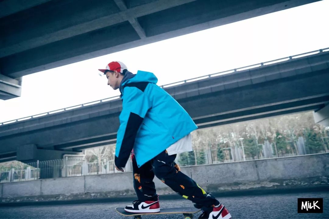 拼接高腰百褶裙,高腰撞色拼接百褶裙