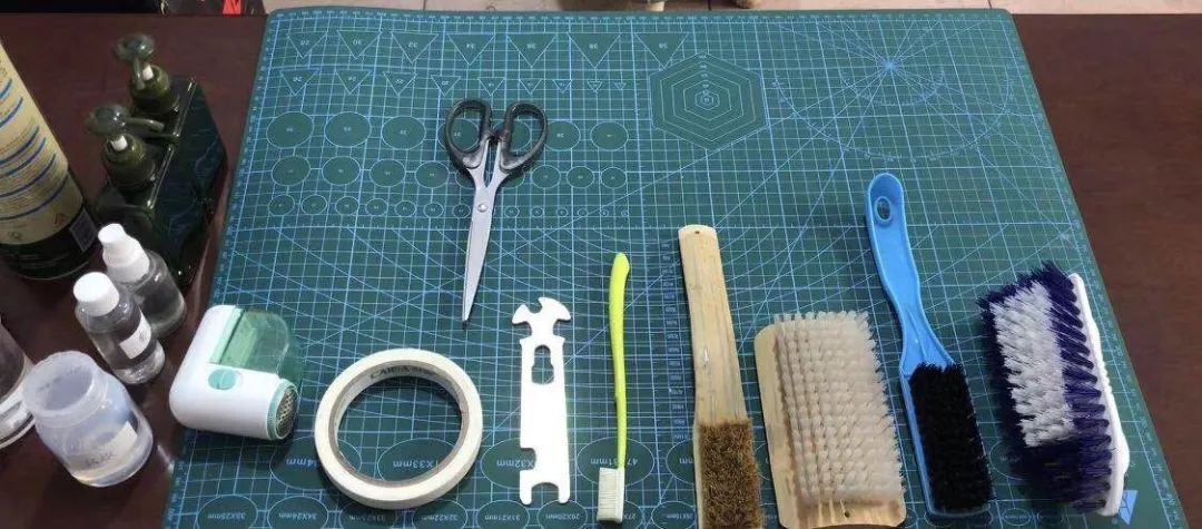 曝光这家“喜”鞋店!听说临沂的Sneaker找他找疯了!