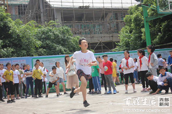 阳光小学体育运动会,阳光学子快乐运动会开幕式
