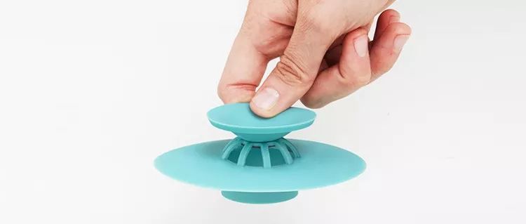 家里有小飞虫和蟑螂,家里装了纱窗还是有小蚊子能进来