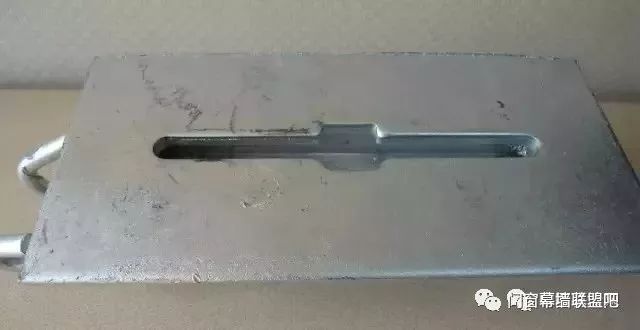 干挂石材脱落是怎么回事,干挂石材出现松动脱落如何处理