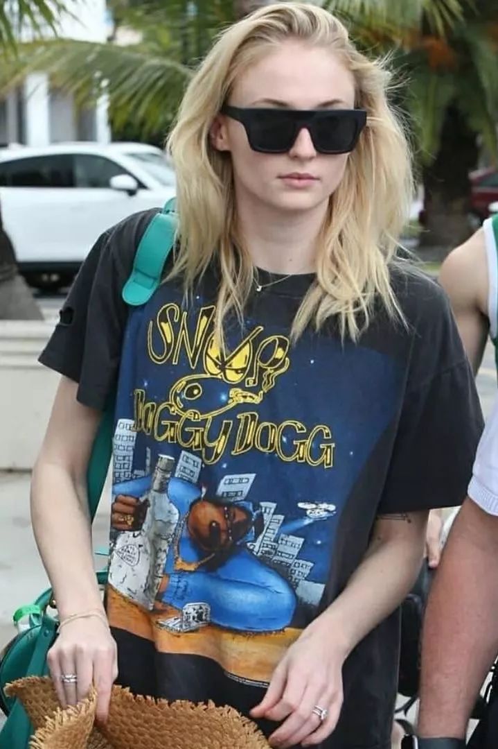 有必要买雷朋太阳镜吗,青年选择哪款雷朋墨镜