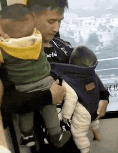 这25张*拍偷**照，暴露了中国父母的真面目