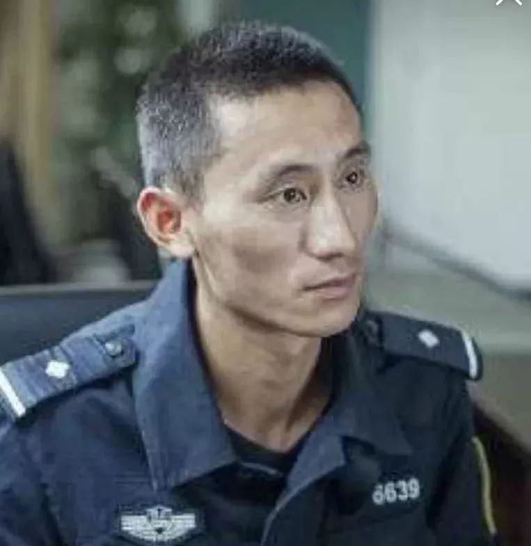 成都市公安局特警支队,成都特警深夜检查