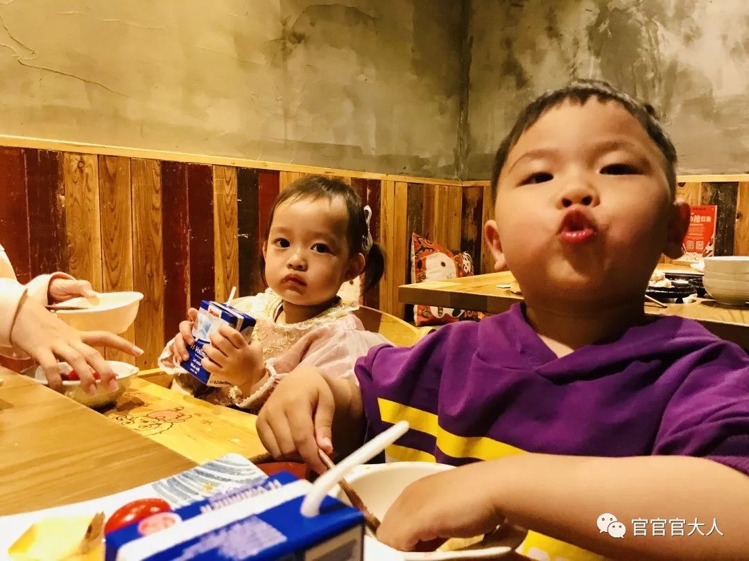 三岁前遇到了初恋，是什么样子？