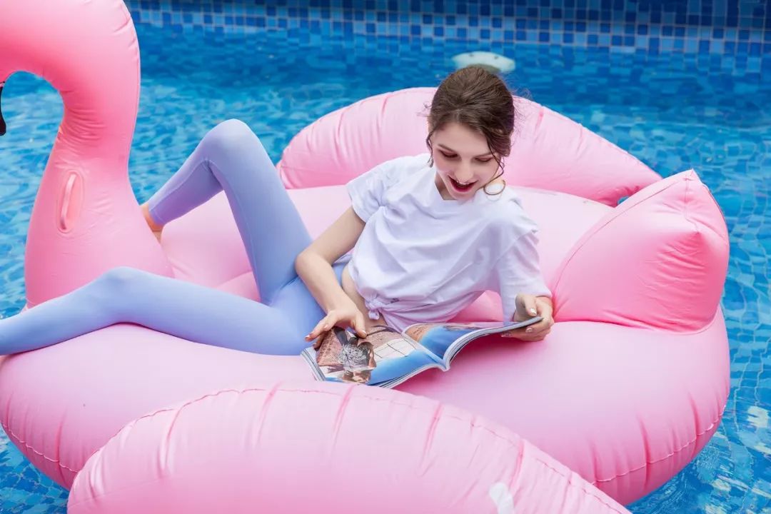 麻范儿好物|和投保美腿3000万的莫文蔚比，刘亦菲、阿娇输在了一条裤子上