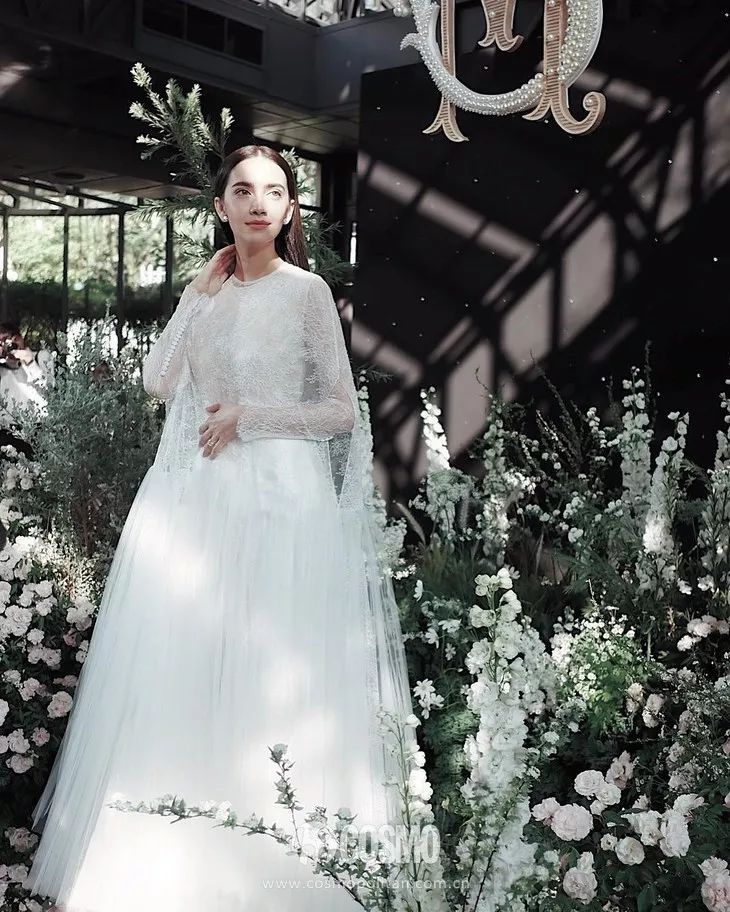 洪欣时尚穿搭,52岁洪欣日不落蔡依林