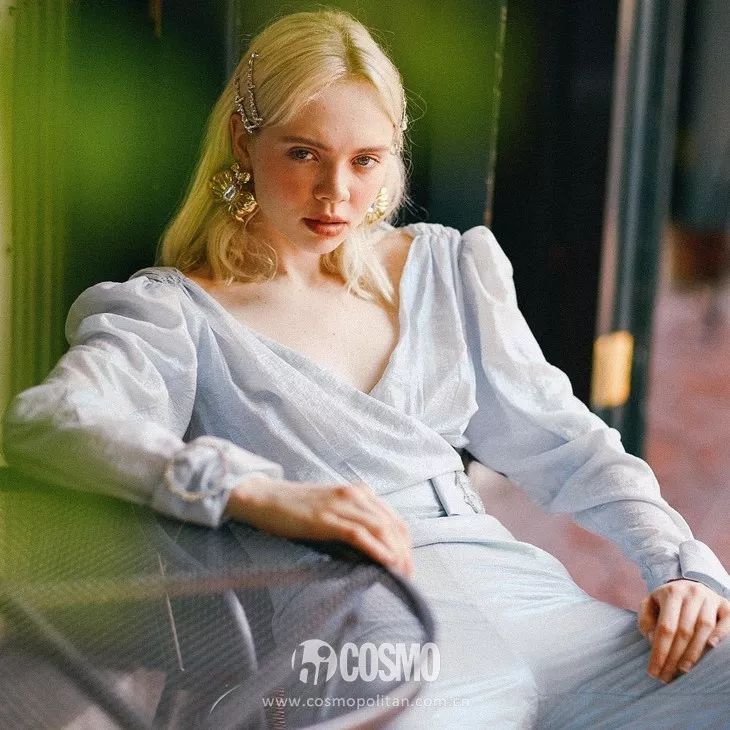 洪欣时尚穿搭,52岁洪欣日不落蔡依林