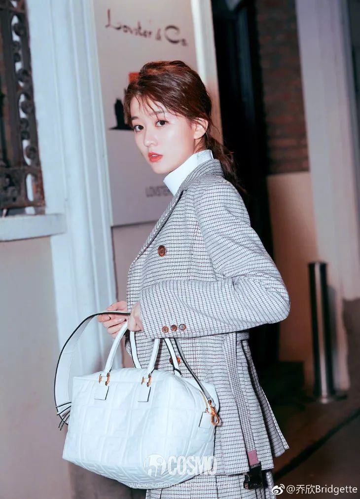 乔欣最近参加了什么综艺,乔欣大方承认整容了吗