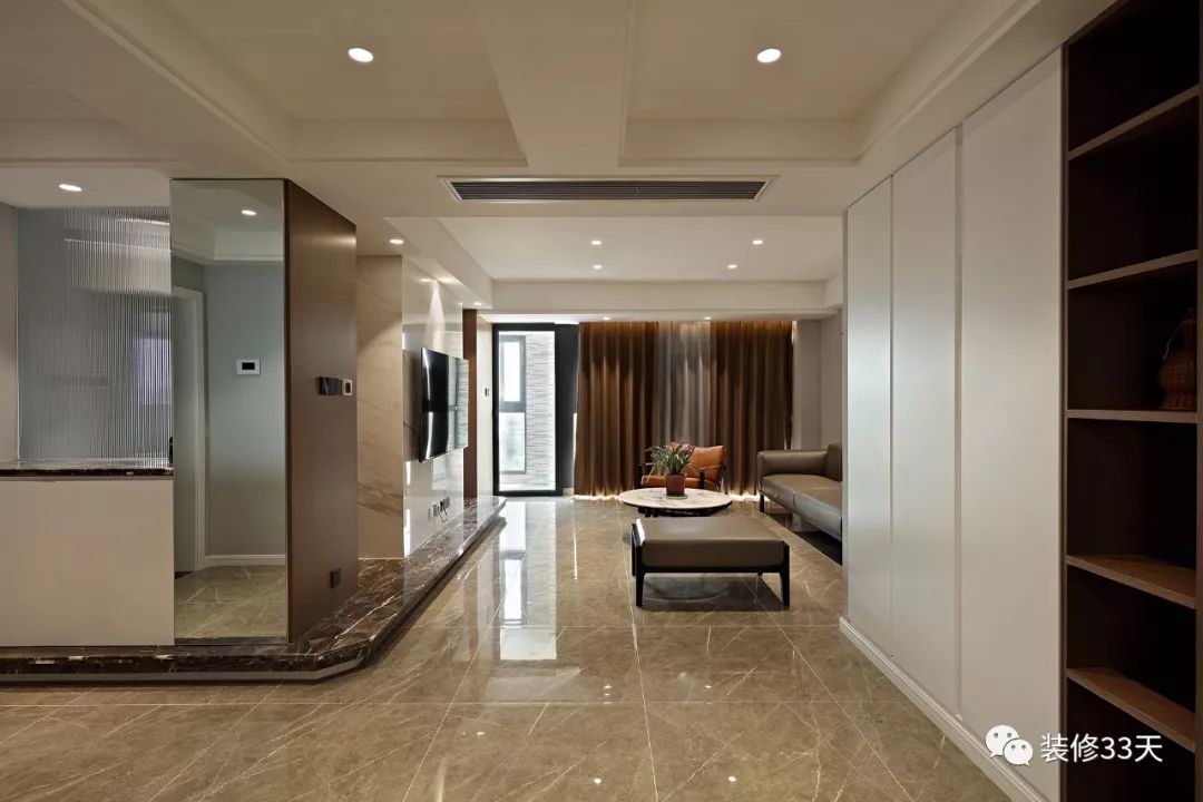 电视墙整面柜带隐形门小户型,四室高级感隐形门电视墙