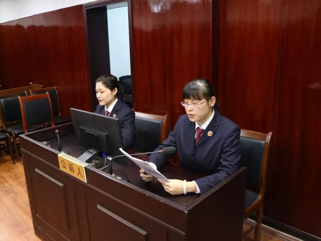 神回复!被告人:我从没贩过毒,只是给别人“代购”了*品毒**……