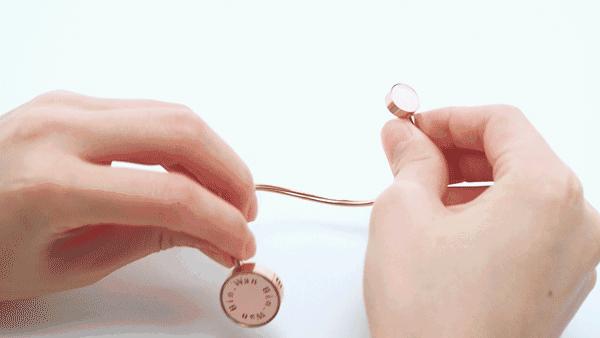 林允驱蚊手环测评,林允儿戴的银手环