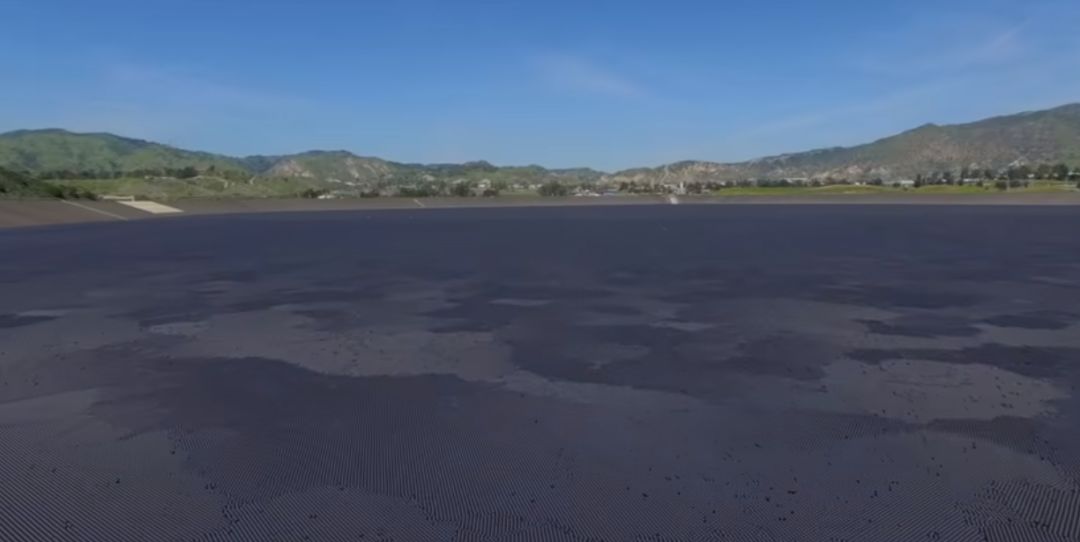 9600万个塑料球被扔进水库，竟是为了给水解毒？！