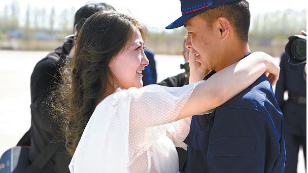 现役消防员提前退出申请书,消防员申请归队