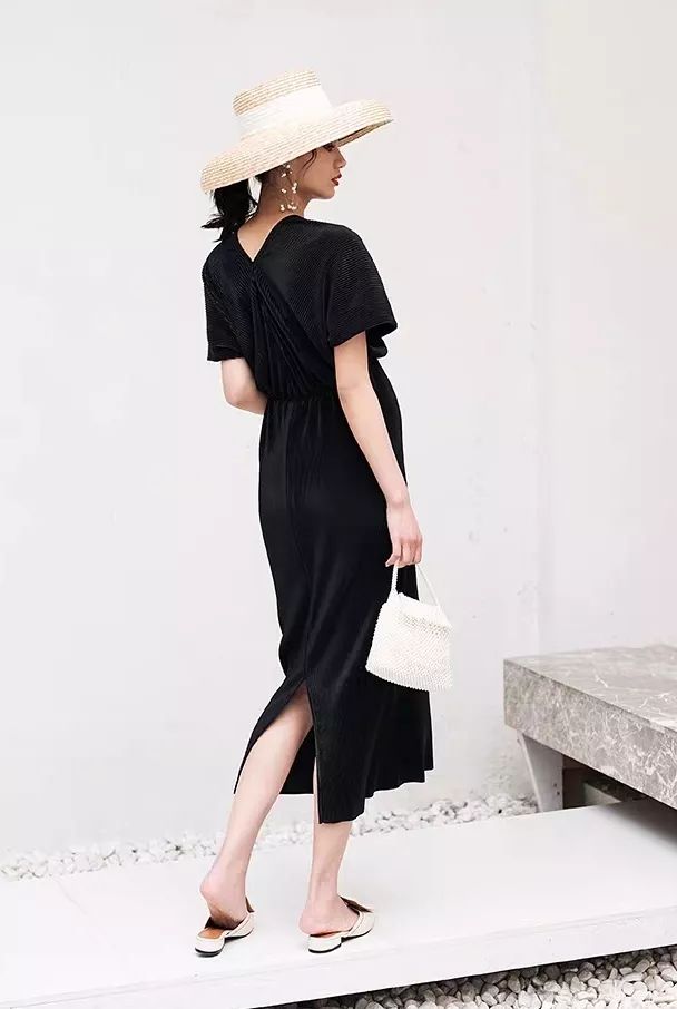 极简ootd|近期爱穿的裙子。