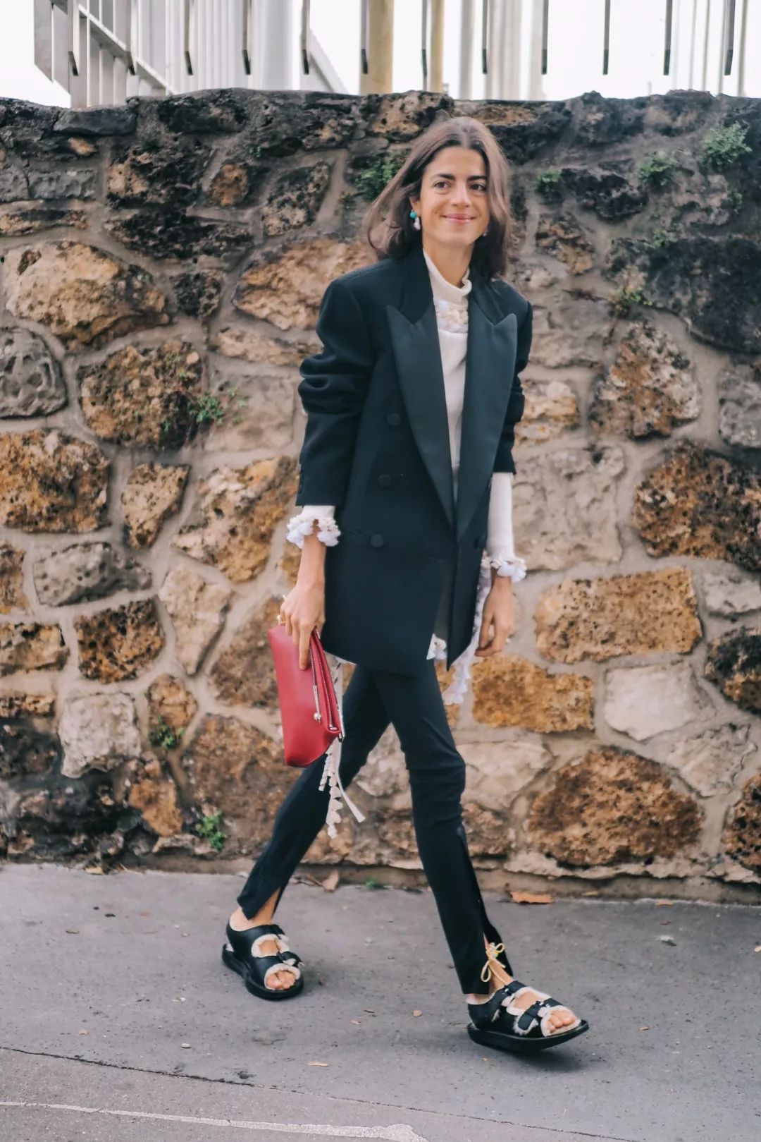 时髦人的夏天，从裤腿开衩开始