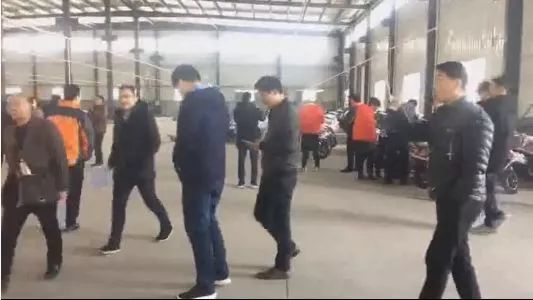 那些年纷纷破产的自发电车*局骗**