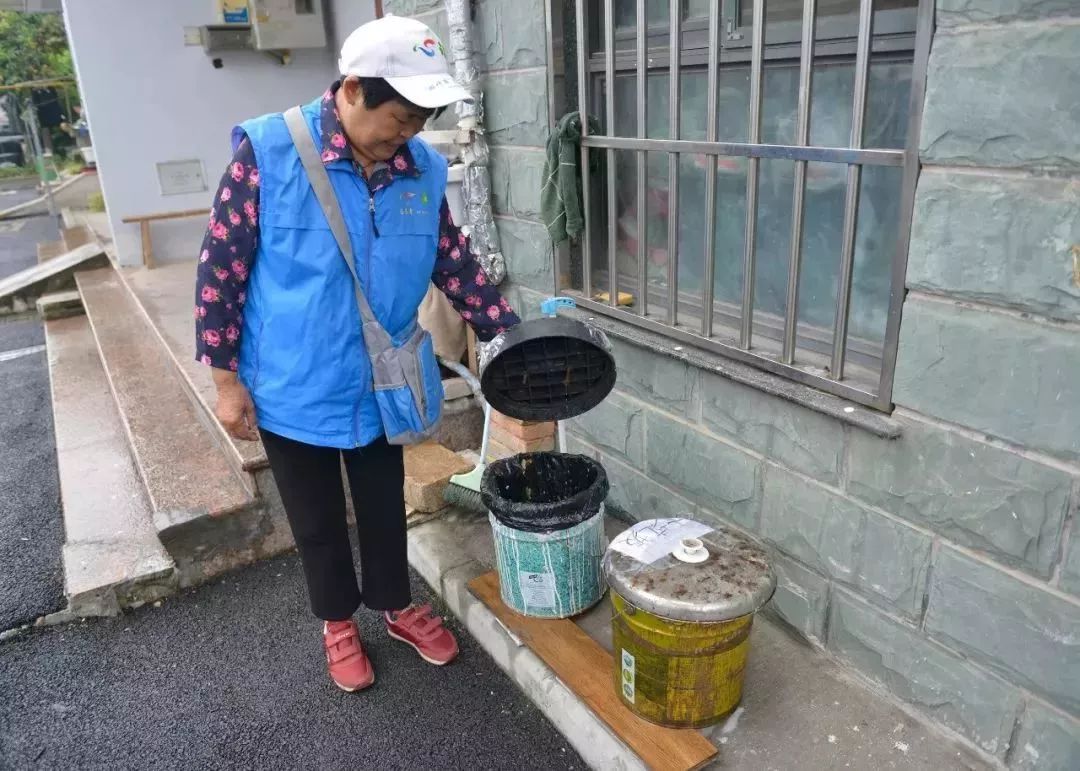 小区整洁的环境让人心情愉悦,小区环境真好看图片