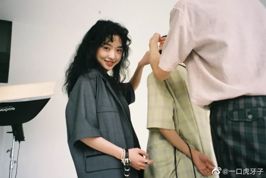 写真馆衣服推荐,各种各样的服装写真馆