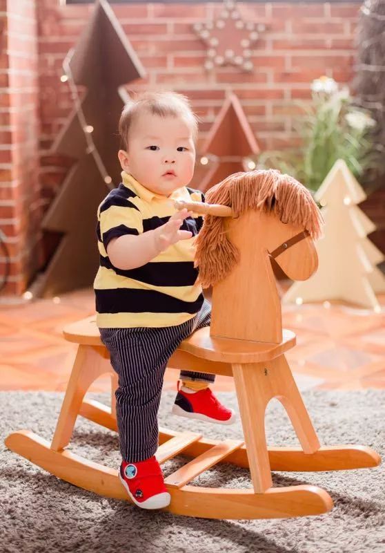 儿童节的真实童年时光图片,谁还不是个宝宝搞笑下一句