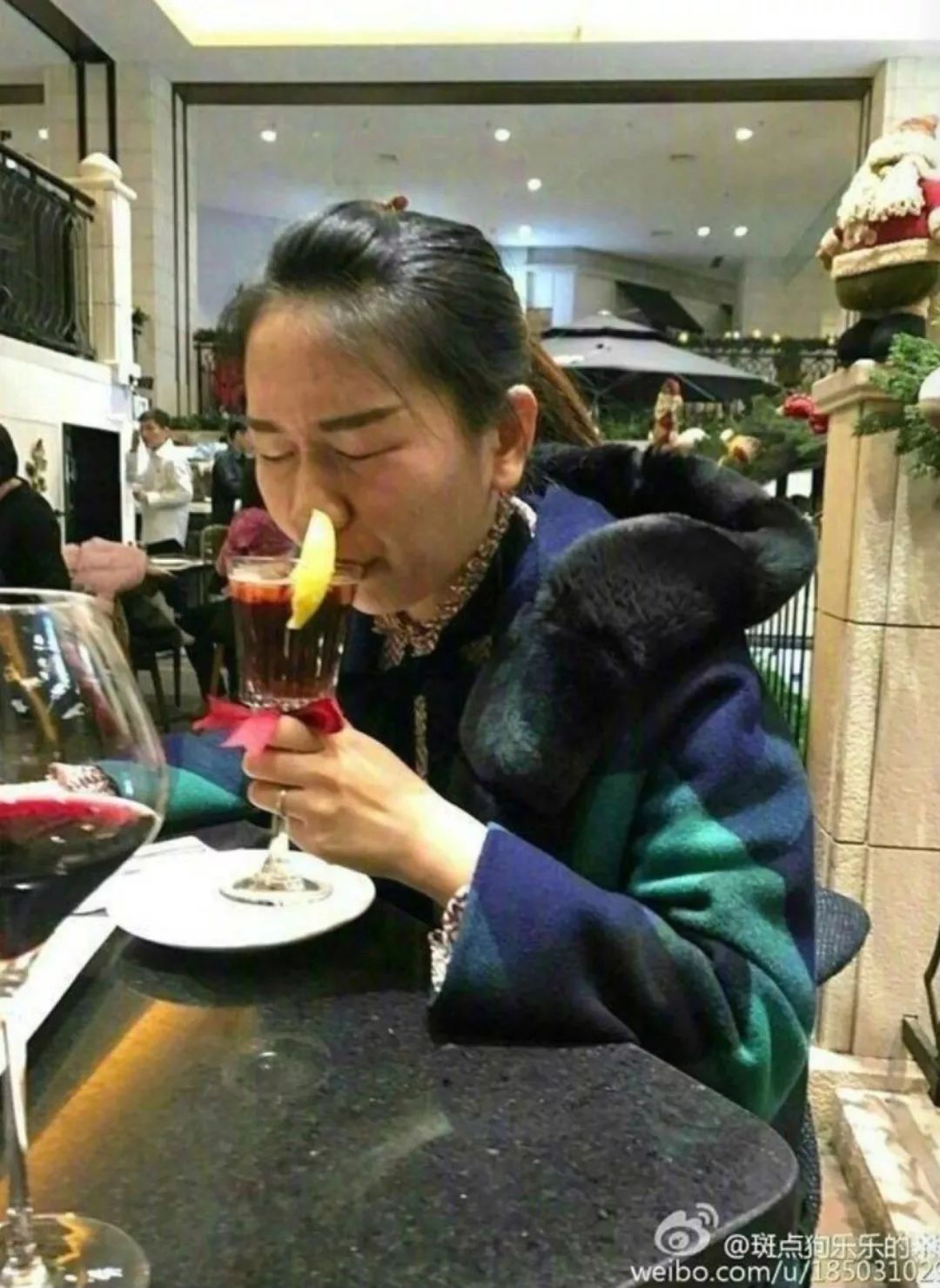 不小心看到父母的对话,发现妈妈和老公聊天记录怎么办