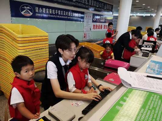 南昌机场监护员,南昌机场安检员