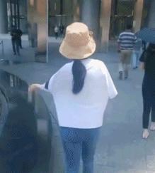 选择防晒化妆品时有哪些注意事项,化妆时防晒霜必须要用吗