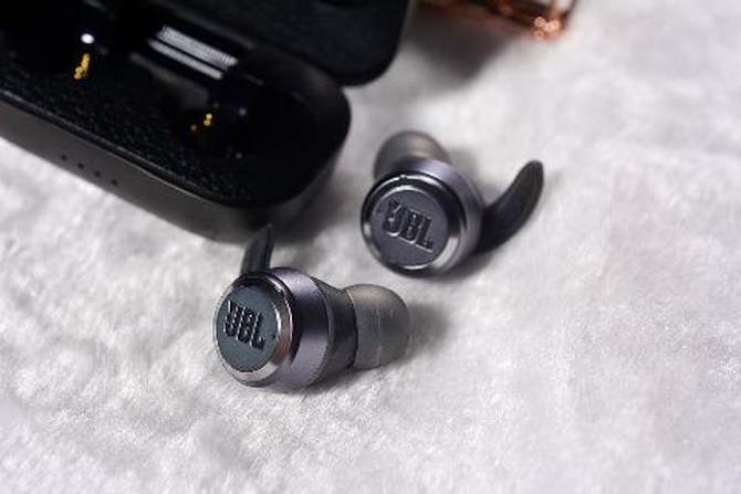 jbl真无线蓝牙耳机t225评测,jblt280tws蓝牙耳机开箱
