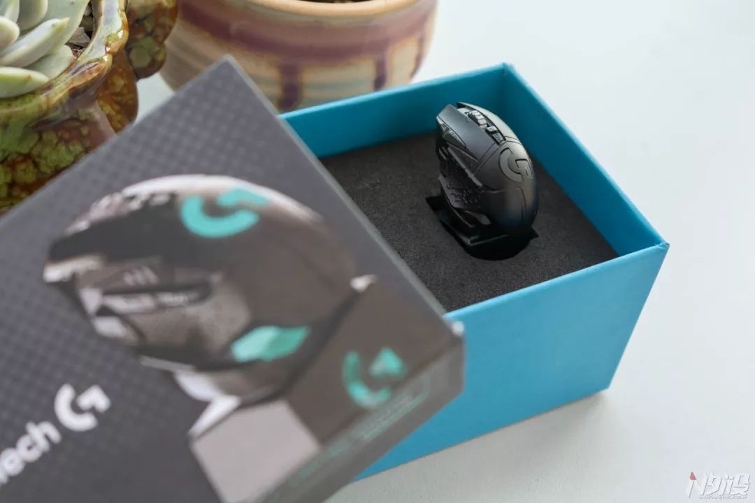 无线g502罗技,g502创世者和g502lightspeed的区别