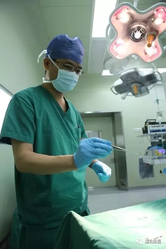 担心的事发生了!九江女子看牙时,钻针突然断掉,扎进面部后失踪了