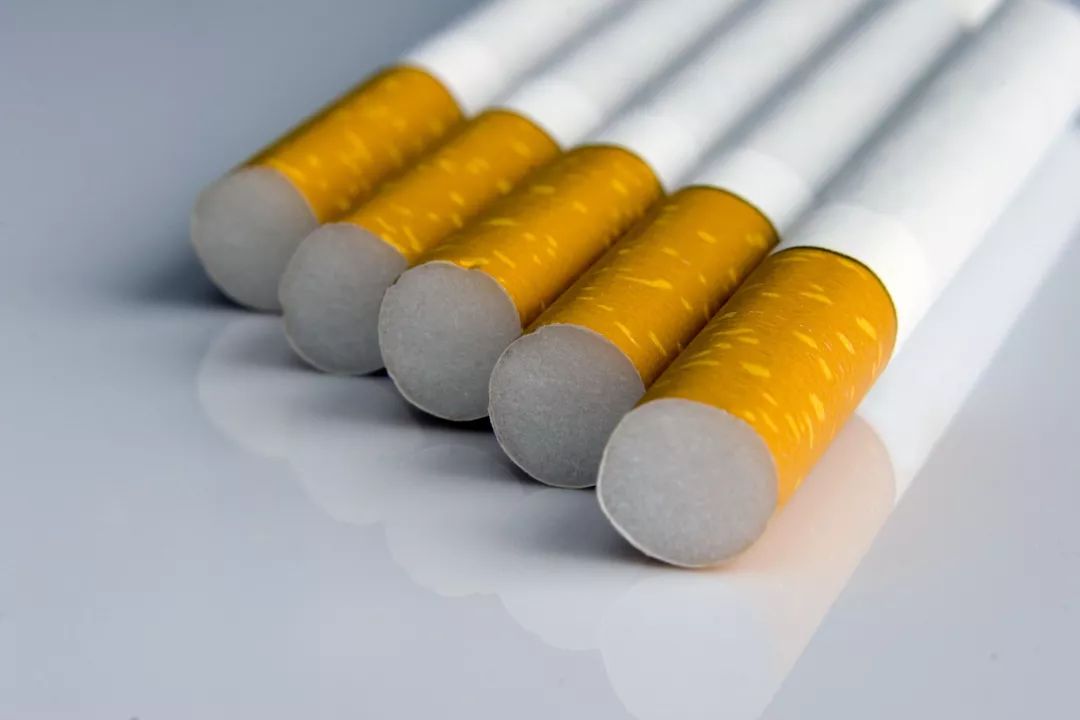 公安部提醒这些东西别晒到朋友圈,警方提示不要携带违禁物品告示