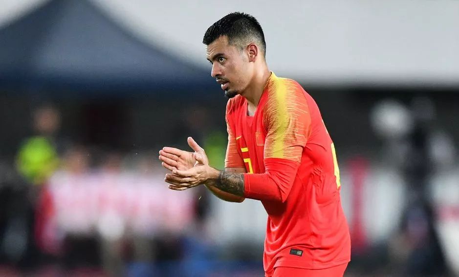 邵佳一04年亚洲杯对印尼,邵佳一北京国安任意球