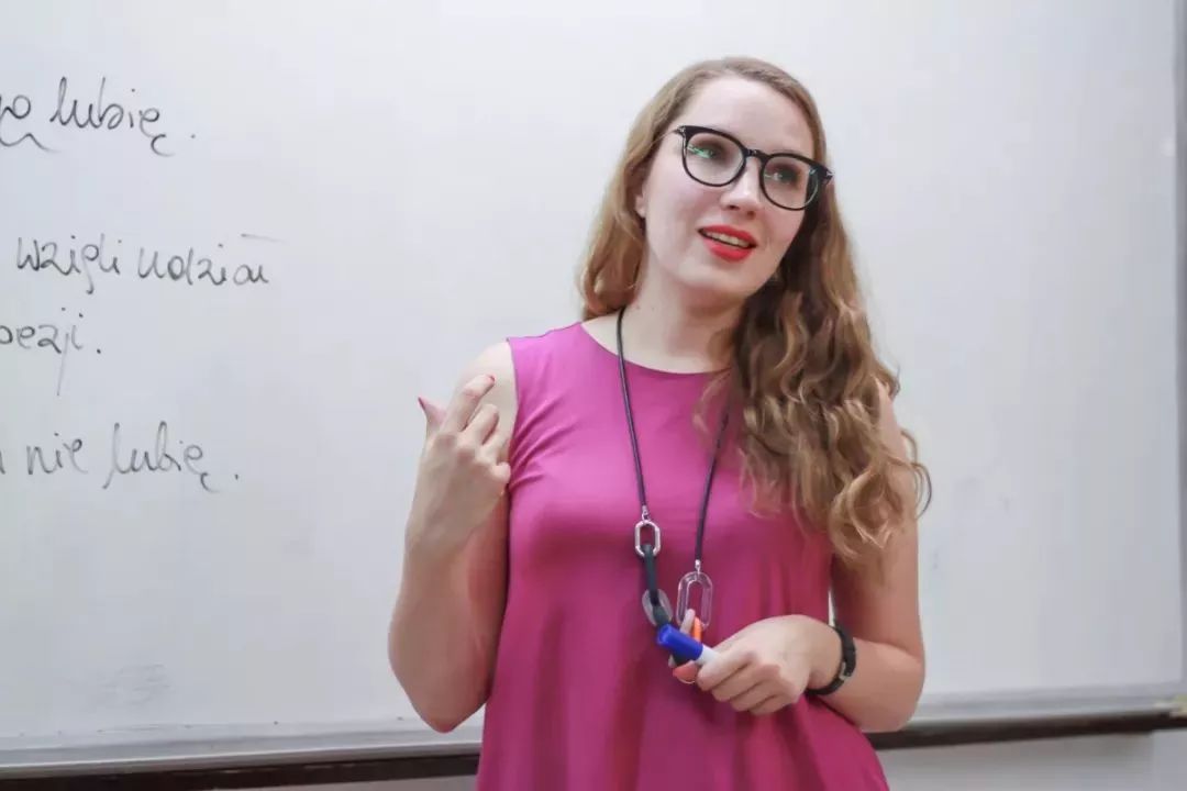 很棒的外教,非常有趣又可爱的外教