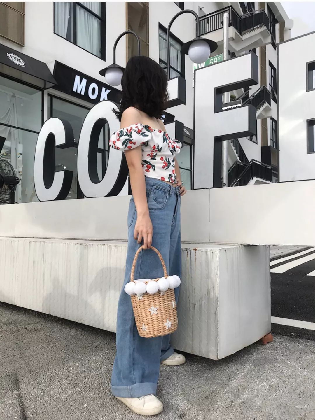 不是菜篮子不好看,这50款明星潮人都爱的草编包,才没有过时