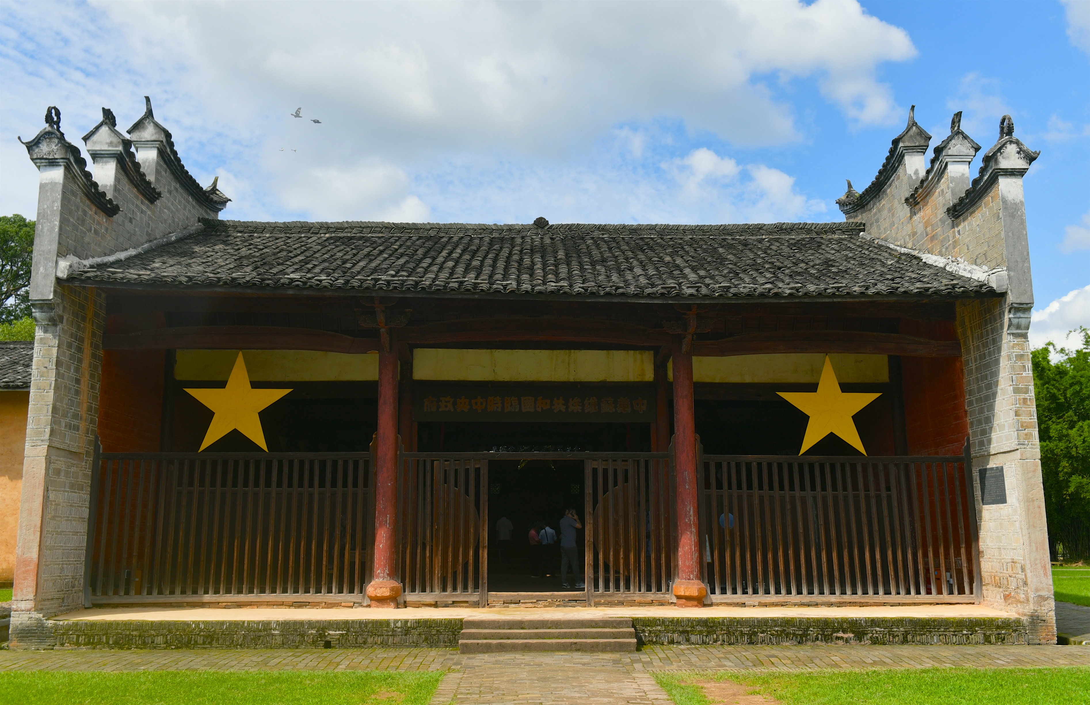 金门战役对萧峰的处理,萧峰兵败金门守军主将是谁