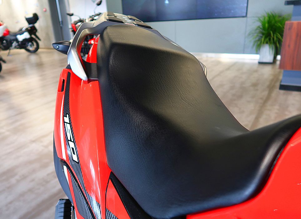 豪爵nk150s深度评测拉萨,豪爵新车到店