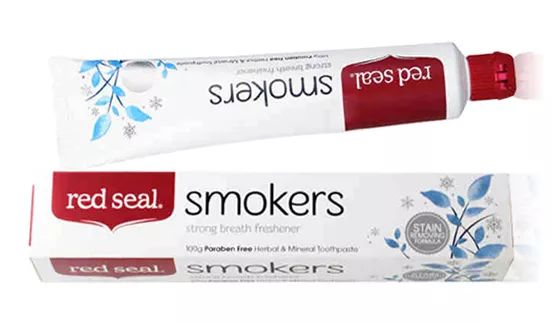 牙黄口臭的克星，有效洁白牙齿，并让口气清新！烟民必备的牙膏