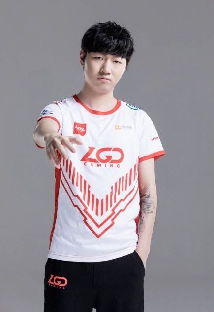 暴雪全球电竞总监宣布离职,暴雪创始人宣布离职