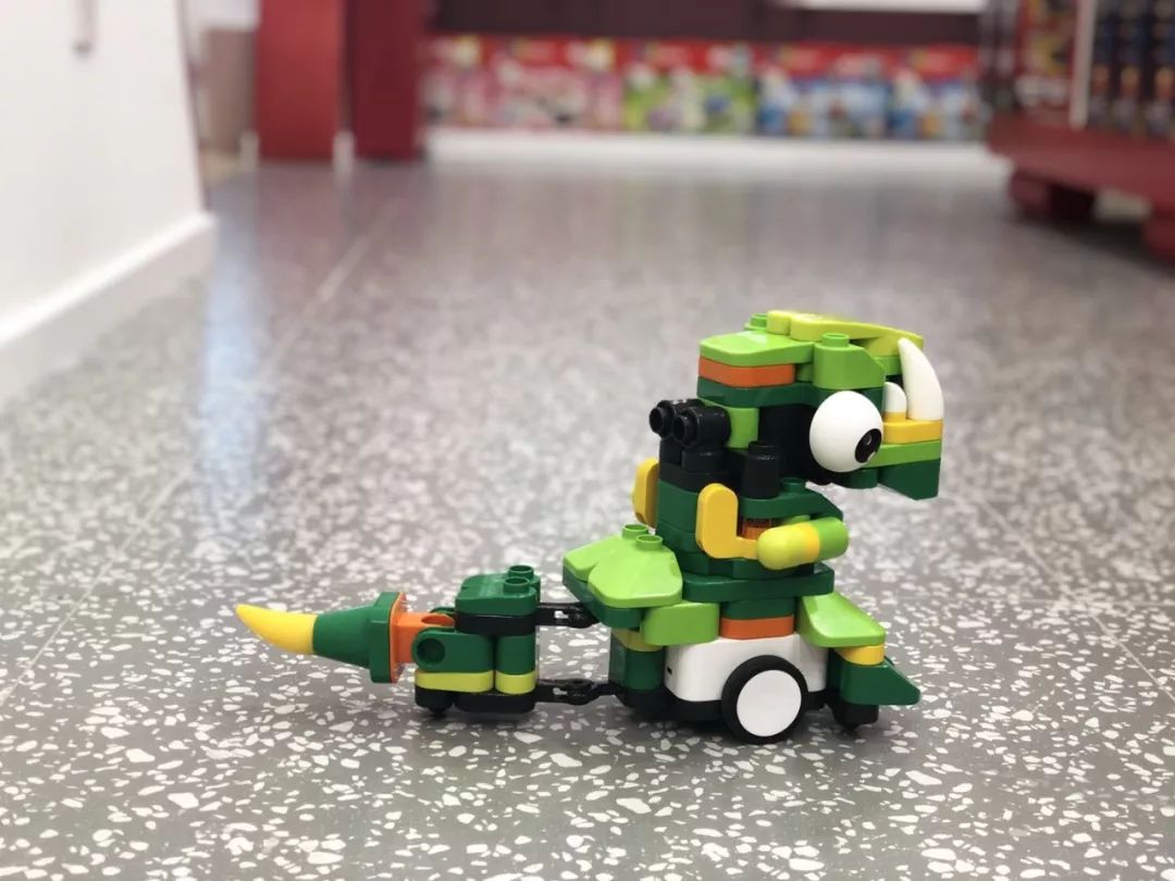 二宝爸探店|魔都市中心新开了一家布鲁可积木店！还请你们带娃免费来体验拼搭~