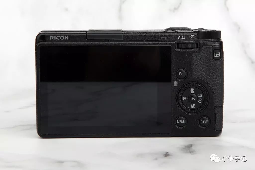 扫街神器？理光GRIII简单上手玩