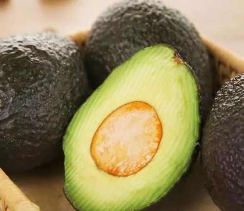 来PK！用一种水果形容警察，你的答案是……