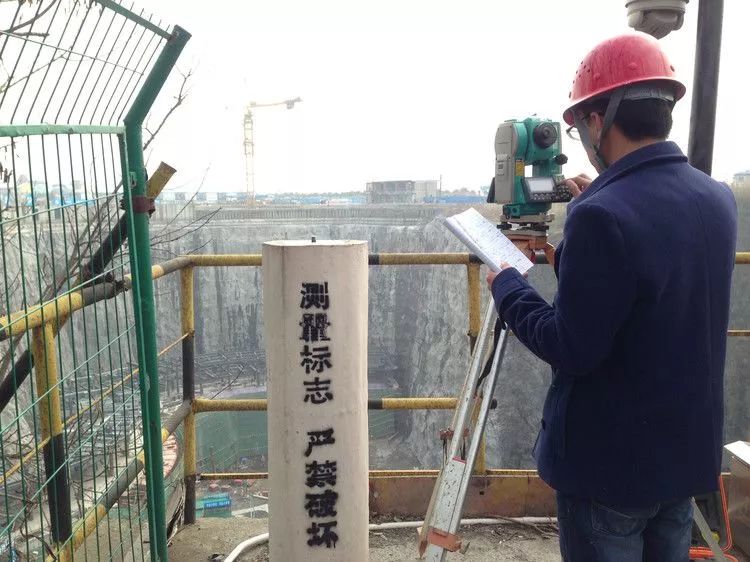 中国深坑酒店建造,为什么深坑酒店被称为建筑奇迹