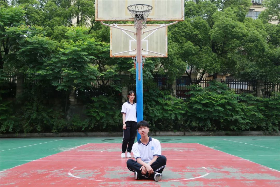 郴州市宜章县第七完全小学校服,校服最美学校