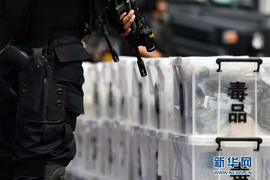 吸毒又贩毒被查咋处理,吸毒被抓要满五年去派出所销案