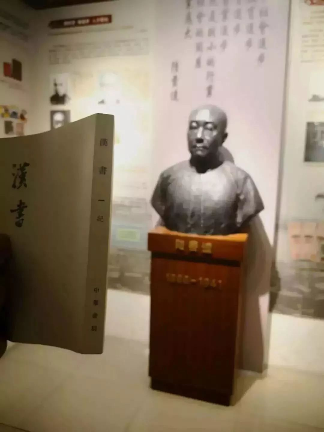 从缝纫机到烫金机，来青浦揭秘现代出版业“秘密*器武**”！